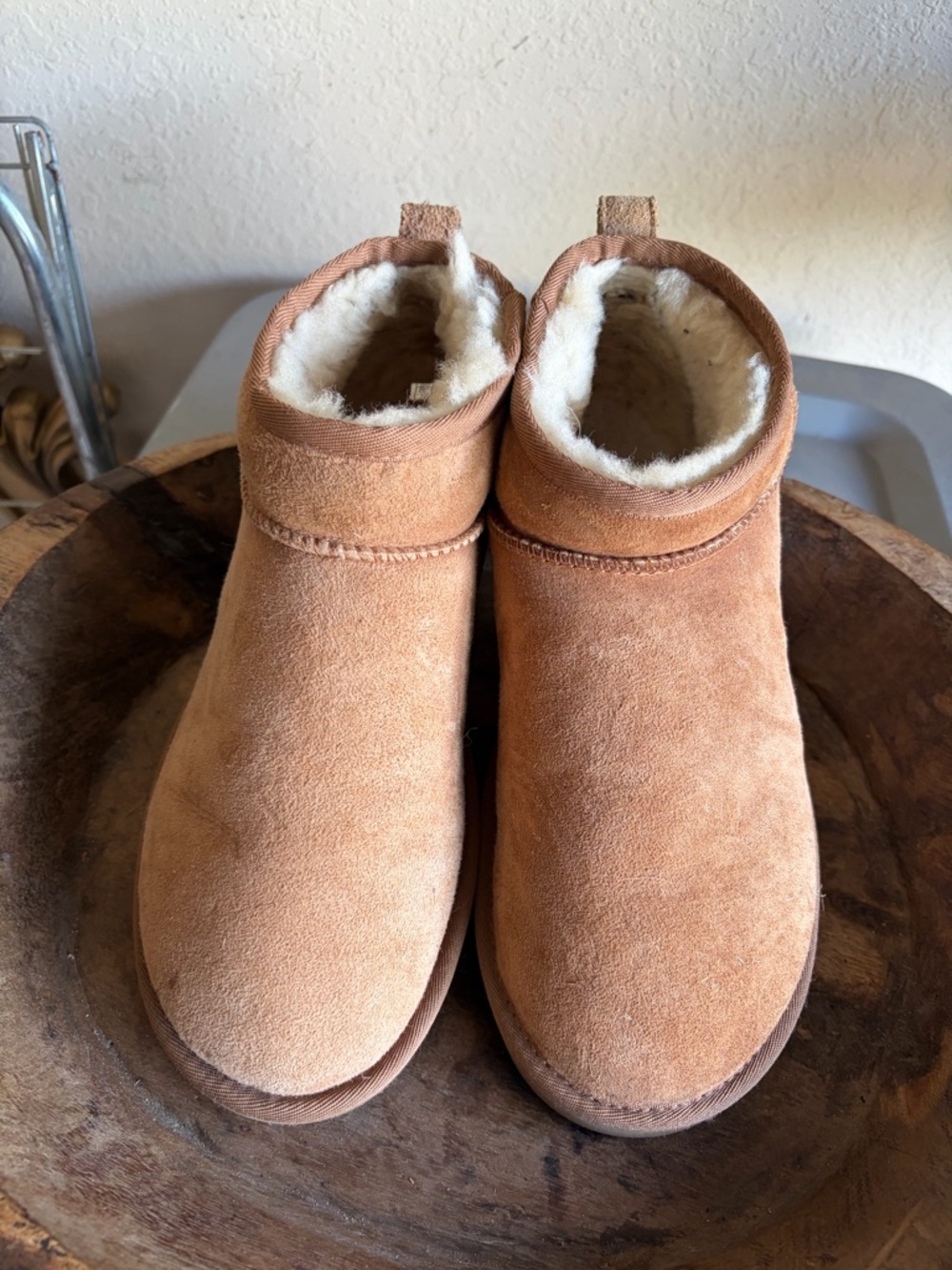 UGG Chestnut Tan Shearling-Lined Boot